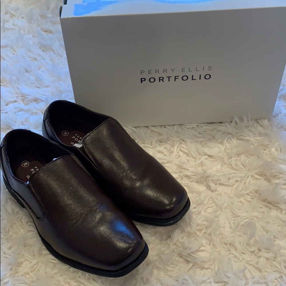 Boys Perry Ellis Portfolio Samuel brown, 3W!